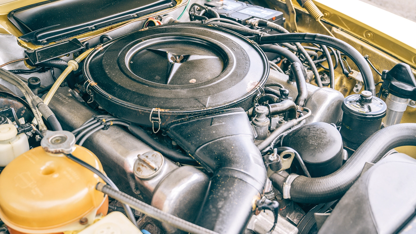 Classic & Sports Car – Universal appeal – Mercedes Benz R107 SL at 50 – 13 0